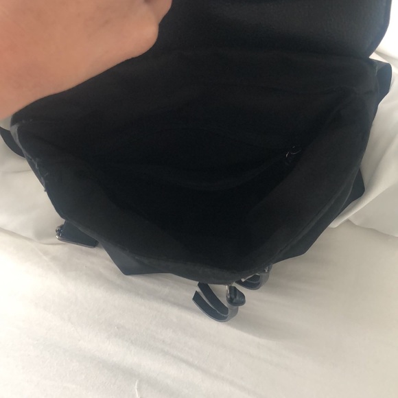 Botkier New York backpack purse - Picture 4 of 4